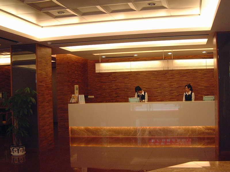 The Premier Hotel Tainan Extérieur photo